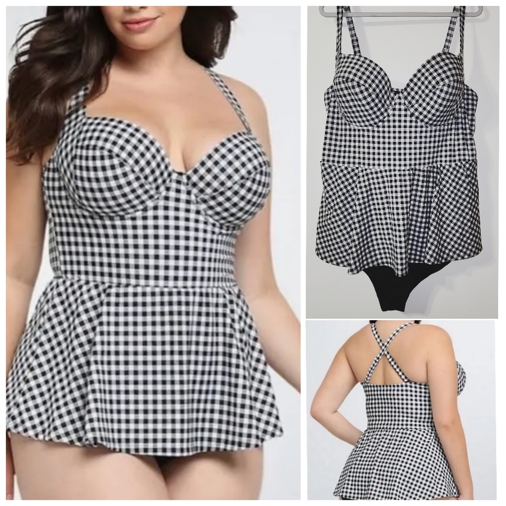 Torrid sz 4 Gingham Swimsuit Swim Dress